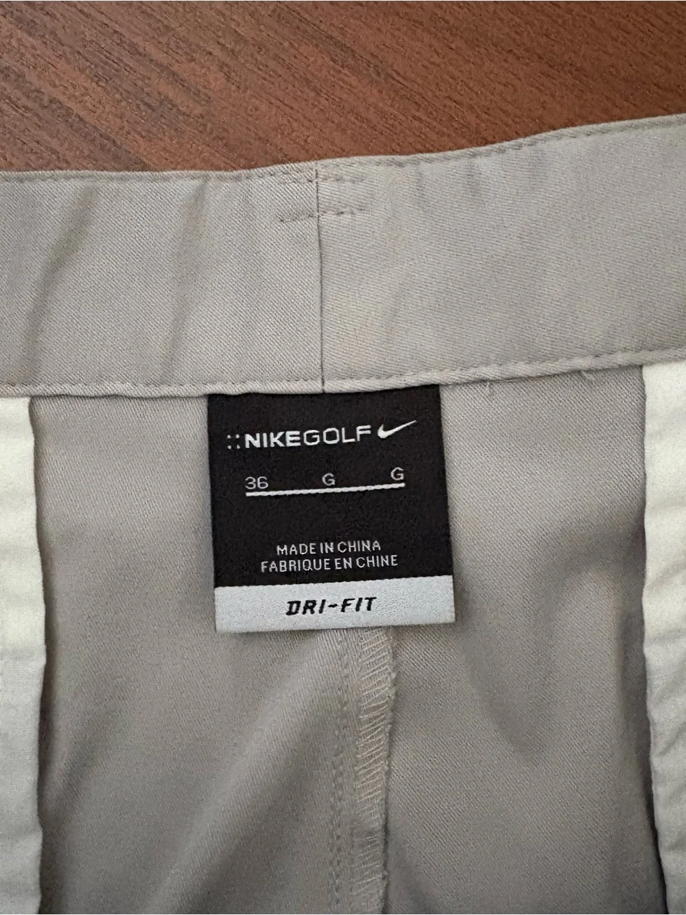 Nike Shorts Mens Size 36 Grey Golf Dri Fit Casual Flat Front Chino Preppy USA